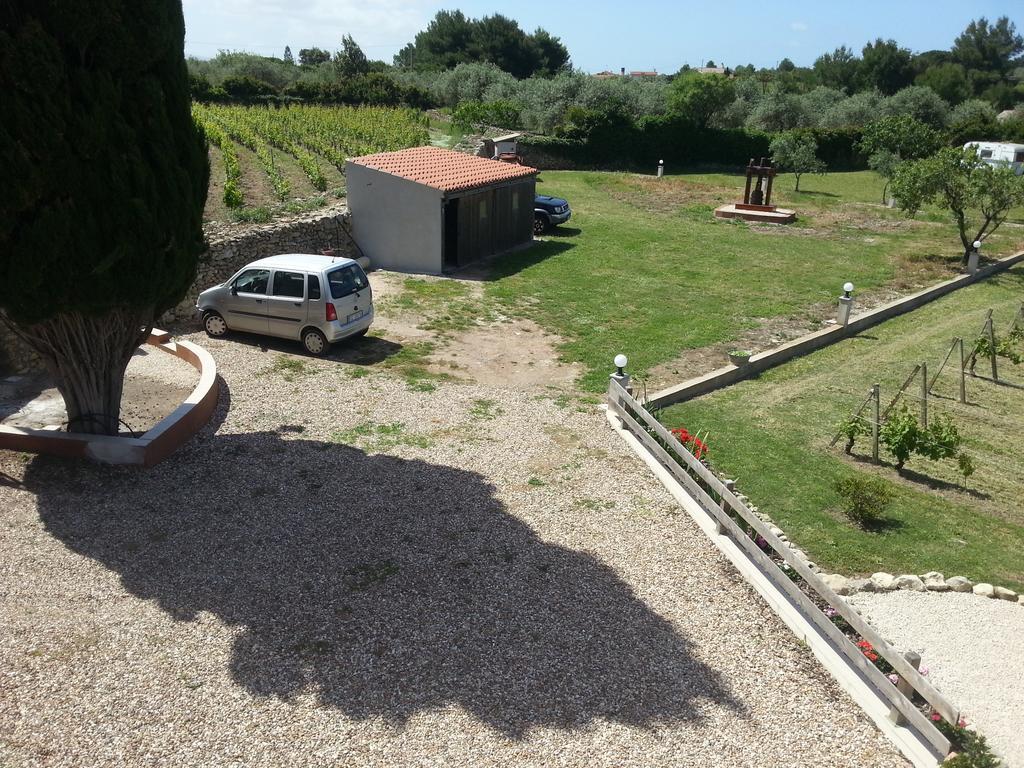 Serra E Mesu Affittacamere Magomadas Kültér fotó